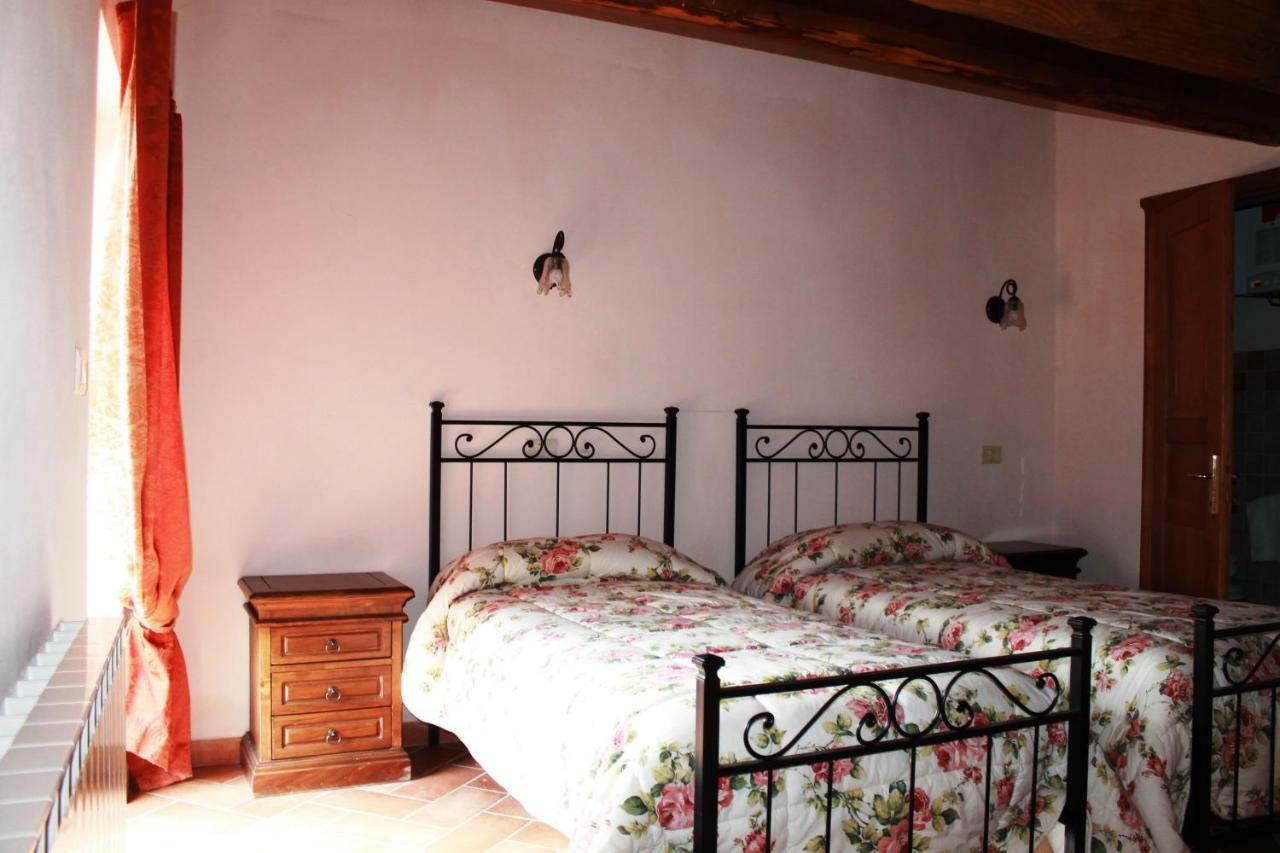 La Casa Del Calzolaio Hotel Radicofani Buitenkant foto